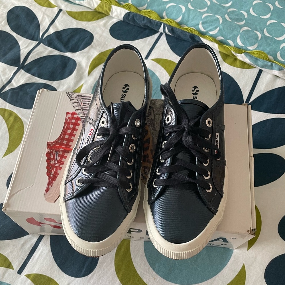 New Navy Blue Shiny Supergas